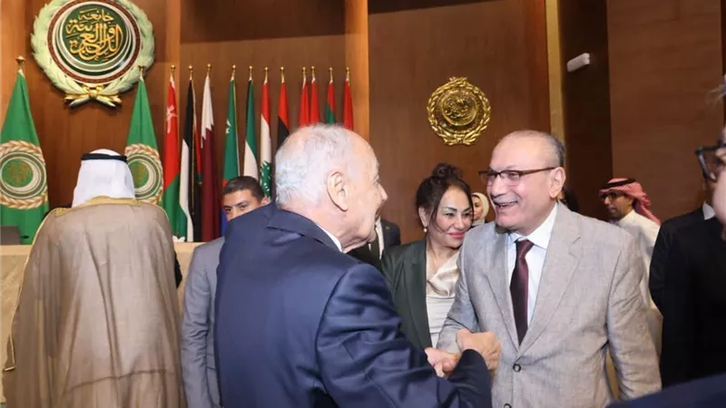 السفير التركي يودع الأمين العام لجامعة الدول العربية ويشيد بدوره في تعزيز العلاقات التركية–العربية