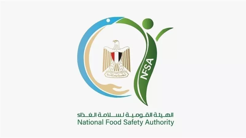 رقابة استباقية لحماية المصطافين.. هيئة سلامة الغذاء تكثف حملاتها بالساحل الشمالي ومطروح وتضبط مخالفات غذائية