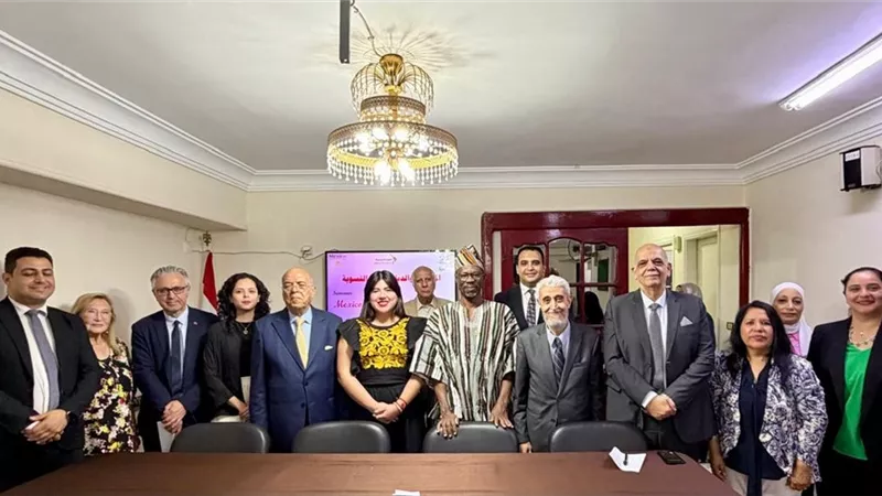 سفارة المكسيك بالقاهرة تستعرض تجربة الدبلوماسية النسوية في ندوة بمركز الحوار للدراسات السياسية والإعلامية