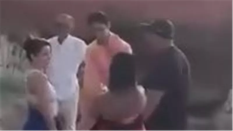 فيديو على الشاطئ يشعل الجدل.. ما حقيقة ظهور ياسين بونو برفقة نورا فتحي؟