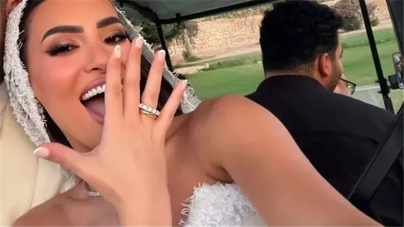 “زوجي منع التصوير من ورايا!”.. البلوجر فرح سليمان  تكشف سر اختفاء صور زفافها