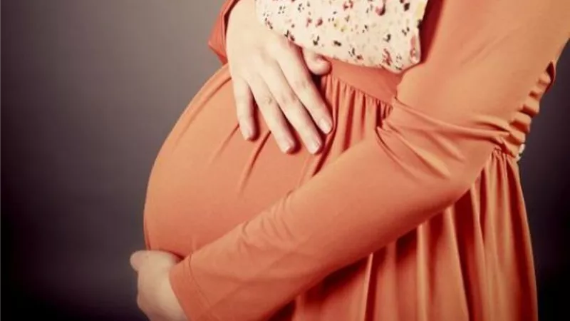 قلة حركة الجنين أثناء الحمل.. علامات تحذيرية لا ينبغي تجاهلها