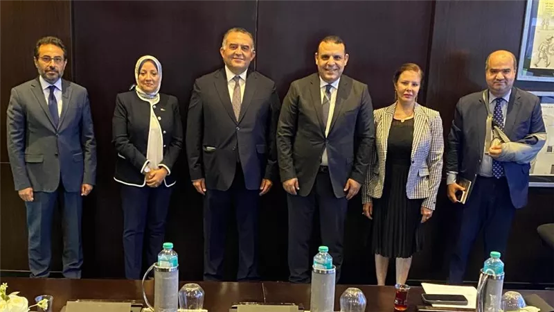 البورصة المصرية والتمثيل التجاري يبحثان الترويج الدولي لجذب الاستثمارات الأجنبية