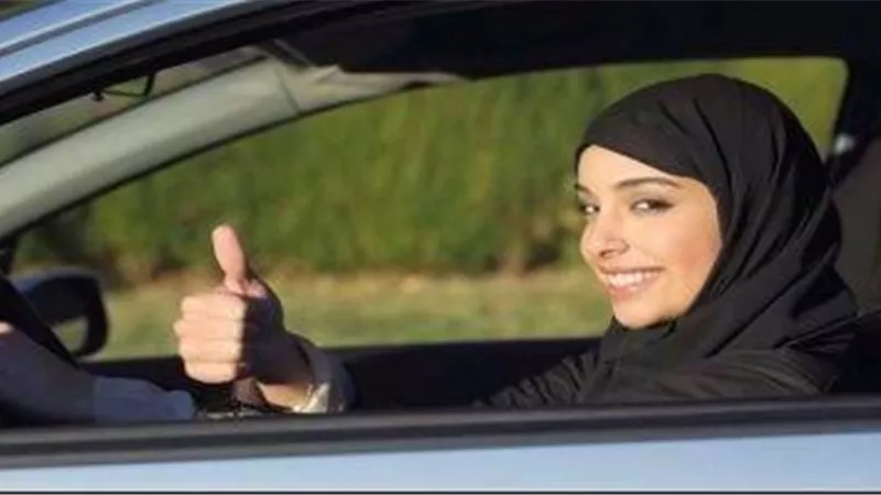  دار الإفتاء تجيب.. هل يجوز عمل المرأة كسائقة تاكسى أو ميكروباص ؟