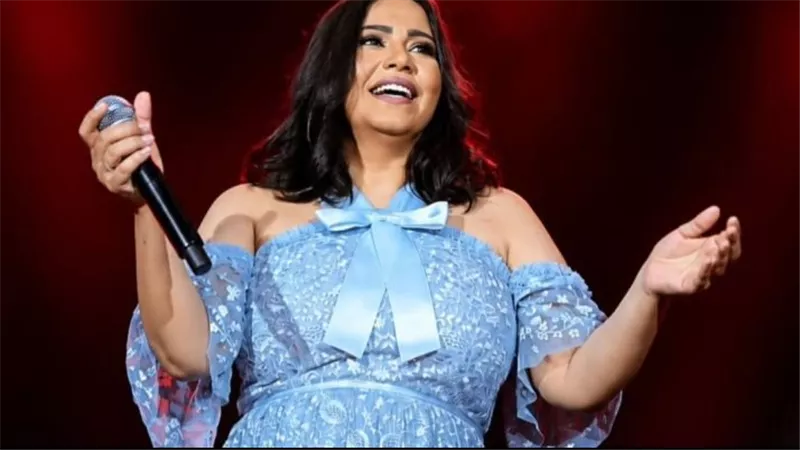 شيرين عبد الوهاب تخطف الأنظار في الساحل الشمالي.. وطبيبها يكشف تفاصيل رحلة فقدان الوزن