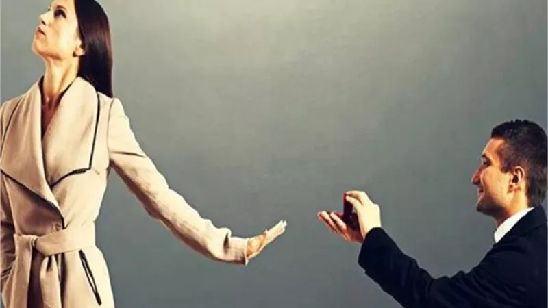 في فترة الخطوبة.. كيف أعرف أن خطيبي لا يصلح زوجا؟