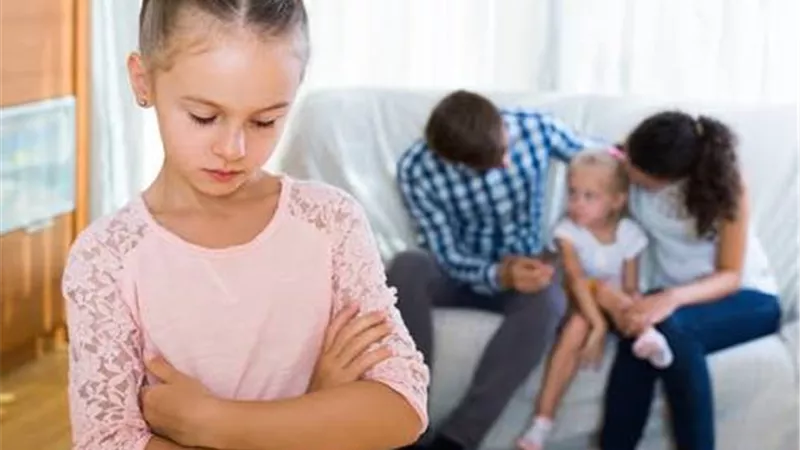 كيف تتجنبي المقارنة بين الأخوة .. جملة بسيطة قد تترك أثرا لسنوات 
