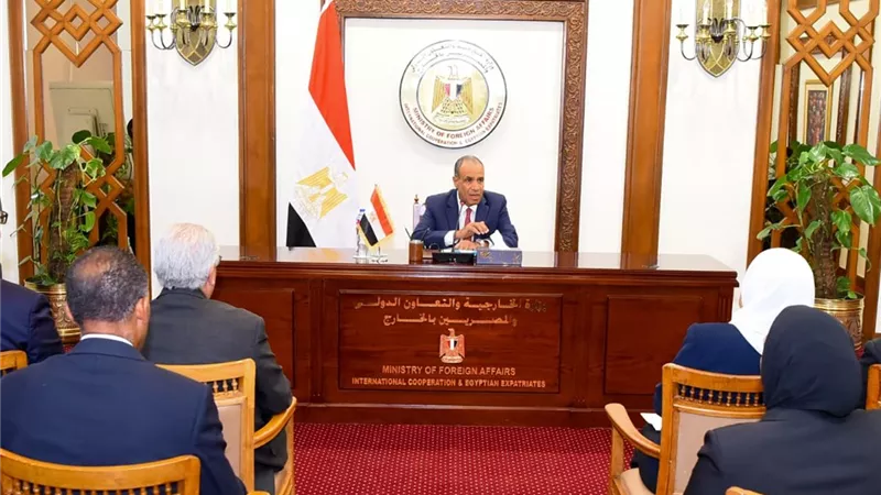 وزير الخارجية يبحث تطوير التعاون الدولي وجذب الاستثمارات وفتح أسواق جديدة أمام الصادرات المصرية