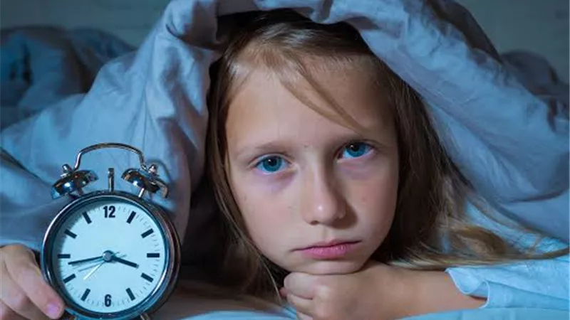 سهر الأطفال ليلاً يحرم أجسامهم من هرمون النمو و يهدد سلامتهم البدنية والعقلية مستقبلاً