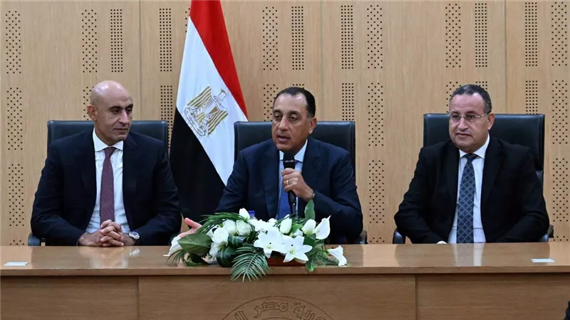 رئيس الوزراء يهنئ أوائل الثانوية العامة 2026 ويؤكد: توجيهات رئاسية برعاية الموهوبين ودعم العلوم البينية