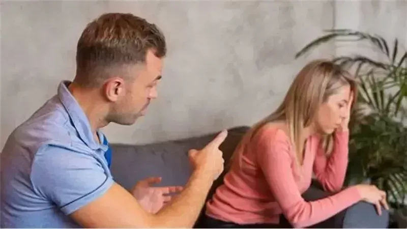 فتاة تسأل: هل أطلب من خطيبي السابق أن يعود لي؟