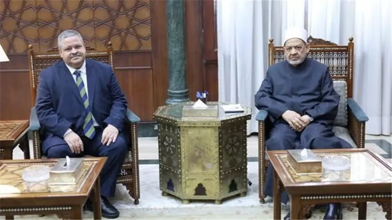 وفد هيئة إتقان يلتقي شيخ الأزهر لبحث تعزيز التعاون في مجال جودة واعتماد التعليم الفني الأزهري