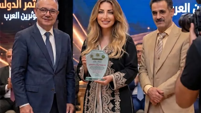 الشاعرة المغربية عائشة تاقي تشيد بمؤتمر المؤثرين العرب وتدعو لتعزيز التعاون والوعي العربي