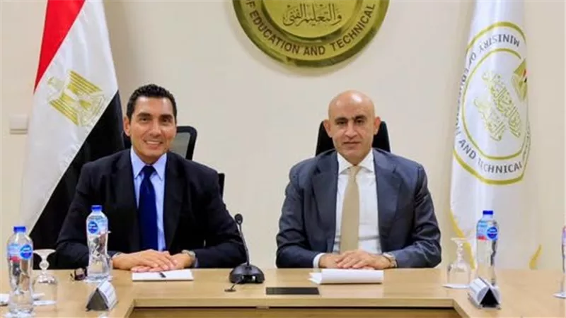 وزيرا التعليم والشباب والرياضة يبحثان  آليات النهوض بالرياضة المدرسية وتفعيل مبادرات اكتشاف وتنمية المواهب الرياضية