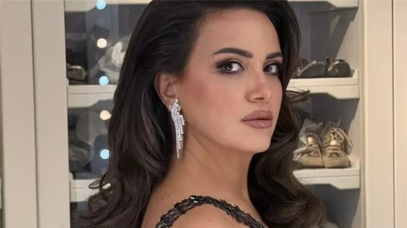 الأسود يسيطر على «دير جيست».. ريهام عبد الغفور وإيمان العاصي بين جائزتين وإطلالتين ناريتين