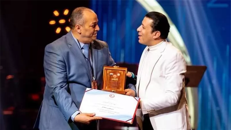 حذف منشورات وتمهيد للصلح.. تحرك لوقف خلاف مصطفى كامل وماهر الهمامي