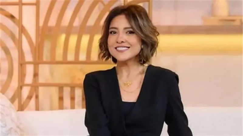 مي كساب تكشف تفاصيل مؤثرة عن رحيل والدتها.. وأمنية مفاجئة بالابتعاد عن الفن