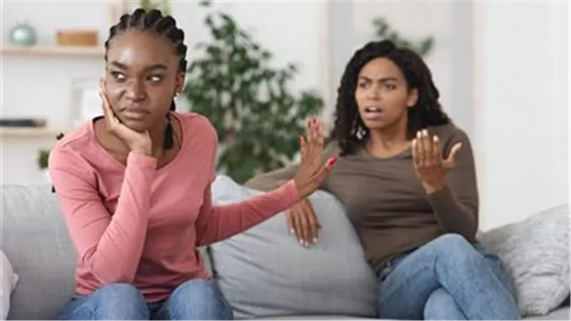 كيف أتعامل مع زوجة أخي التي لا تعرف النظافة؟
