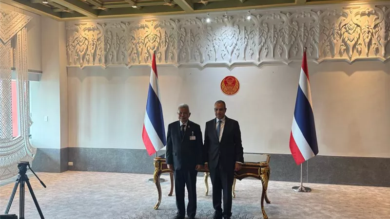 بدر عبد العاطي يبحث مع رئيس مجلس النواب التايلاندي تعزيز التعاون البرلماني والاقتصادي بين البلدين