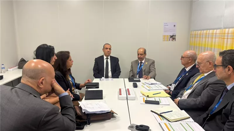 بدر عبد العاطي يبحث مع رئيس الصندوق العربي للإنماء الاقتصادي تعزيز التمويلات والاستثمارات العربية في مصر