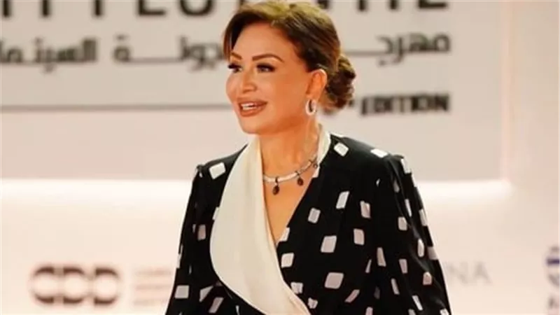 إلهام شاهين تفتح النار على نجوم السوشيال ميديا: «اللجان الإلكترونية سلوك غير لائق»