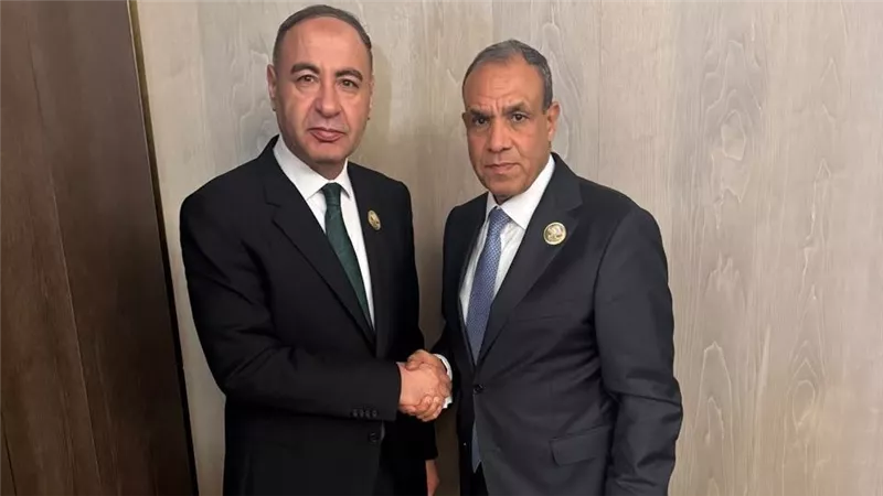بدر عبد العاطي يبحث مع نظيره الليبي تعزيز العلاقات الثنائية ودعم استقرار ليبيا