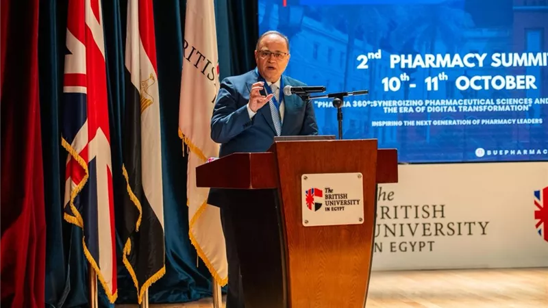 رئيس هيئة الدواء المصرية: التحول الرقمي والذكاء الاصطناعي ركيزتان لتطوير المنظومة الدوائية