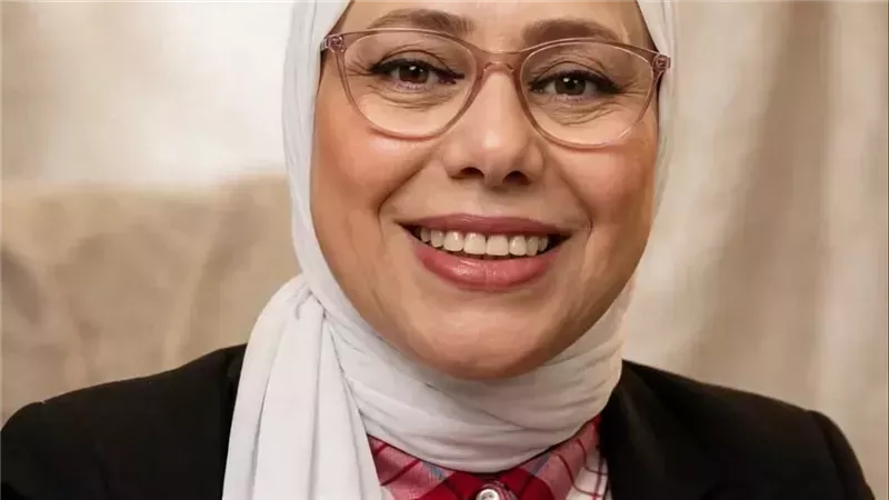 إيمان السعيد كبير مذيعين بالاذاعه المصريه.

إيمان السعيد  