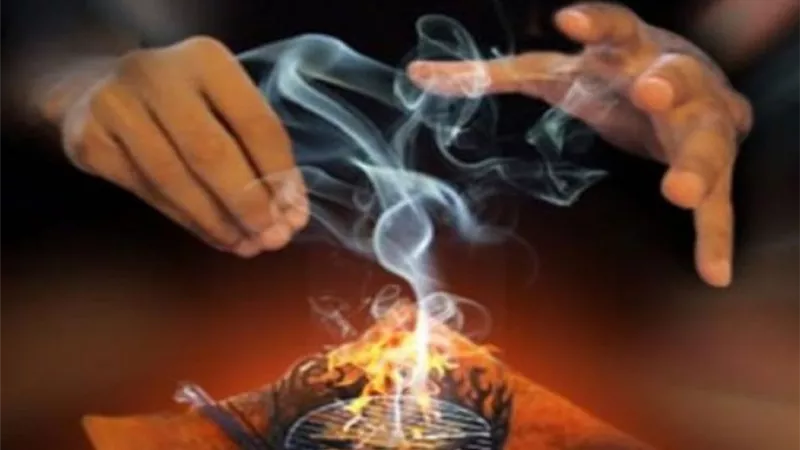 الابتزاز والاحتيال هدف السحرة والمشعوذين.. وهذه أشهر الفنانات المُصابات بـ«عمل سفلي»