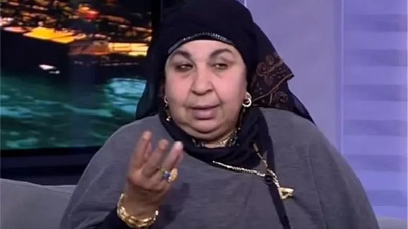 بعد إصابتها بوعكة صحية.. كيف دخلت فاطمة كشري عالم الفن؟