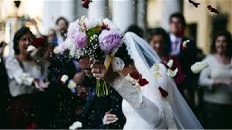 عروس بأسنان سوداء.. 4 طقوس غريبة لعادات الزواج حول العالم