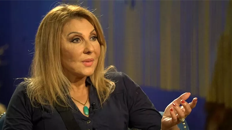 نادية الجندي توجه رسالة لتركي آل الشيخ