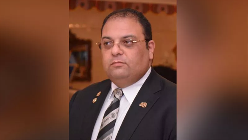 خبير اقتصادي: تخليق فيروس كورونا اتجار بالبشر