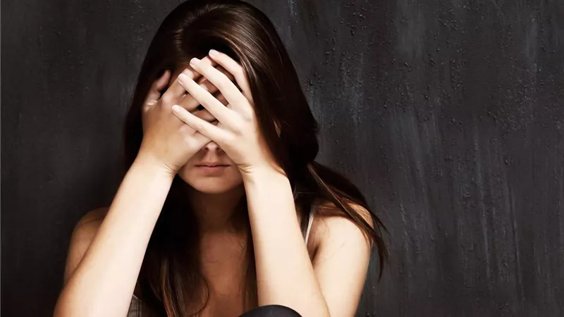 «امرأة سكند هاند».. صداع في رأس المُطلقات.. وجروبات: «أعظم النساء»
