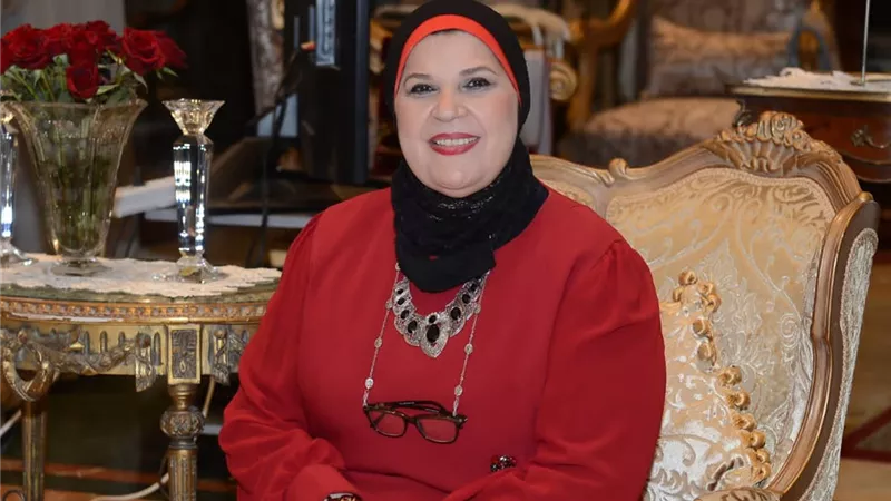 النائبة مايسة عطوة تكتب: أنا وأمي