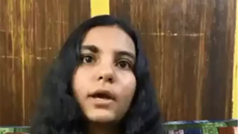 الطالبة نيهاد تروي قصتها مع بلطجية بسنت: سحلوني أمام مستشفى المعادي