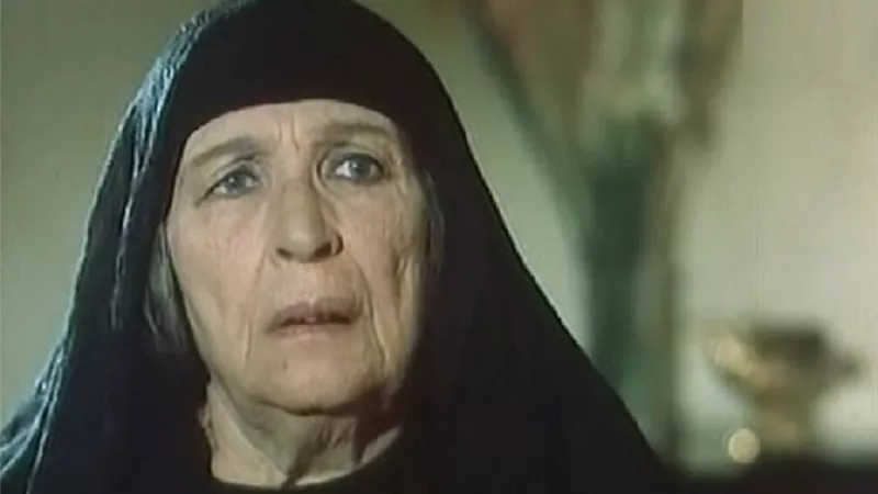 عيد الأم 2021.. أمينة رزق والدة عذراء تعرضت لأزمات بسبب خطوبتها