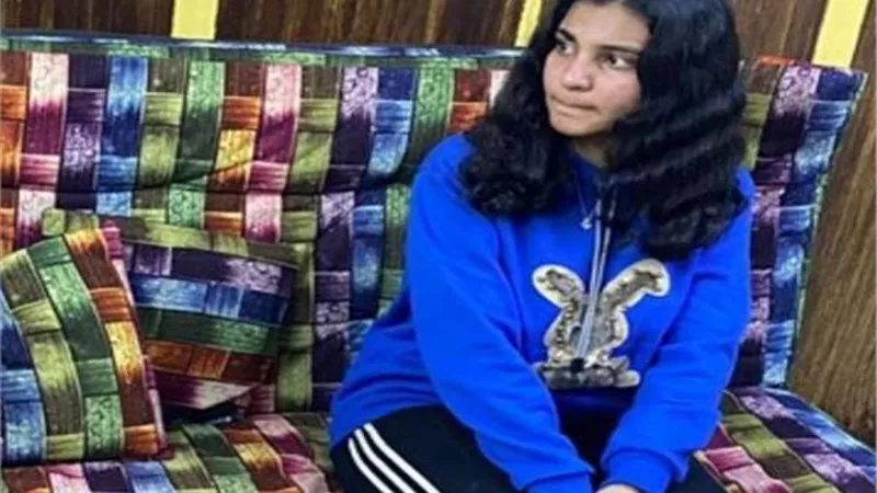 ضبط وإحضار متهم في واقعة سحل فتاة أمام مدرسة بـ«المعادي»