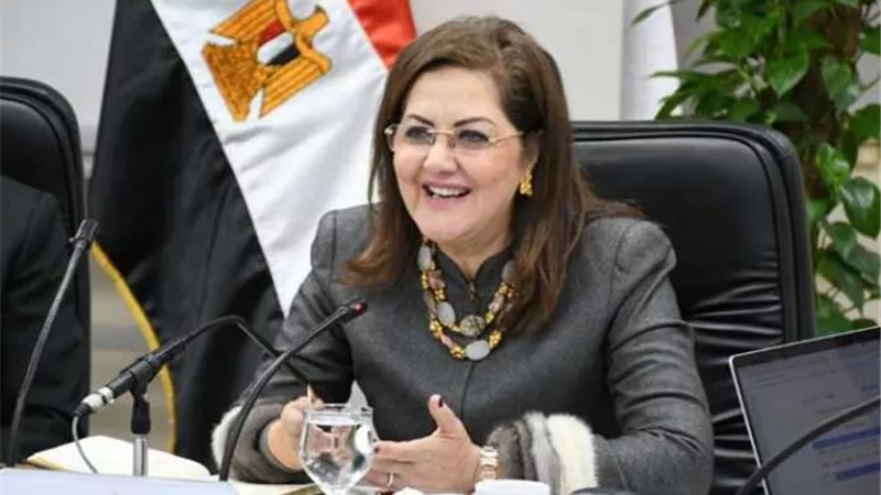 هالة السعيد تزف بُشرى سارة للأسرة المصرية