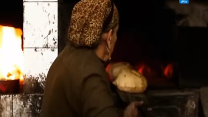 «أم كوثر» بطولة نسائية من نار الفن: «جلبيه جوزي سر قوتي».. فيديو