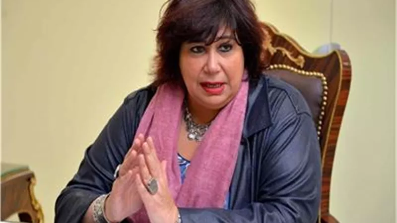 «جاي اتقدملك».. رد فعل إيناس عبد الدايم بعد طلب يدها للزواج.. فيديو 