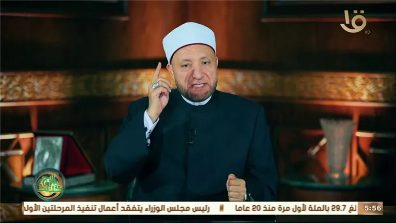 «الإفتاء»: الأم الأكثر تأثيرًا في الأبناء وليس الأب.. فيديو