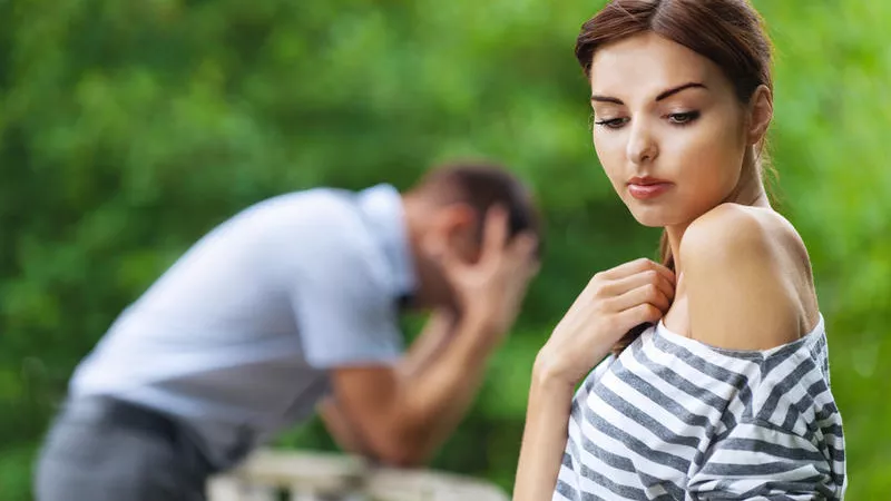 هل من حق المُطلقة الزواج؟.. سيدات: «عيالها هيتشردوا».. وأخريات: «حقها تعيش حياتها»