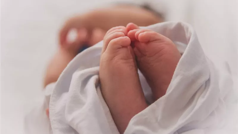 وزر الخطيئة.. رنا قتلت جنينها السفاح و «سلة زبالة» تكشف المستور