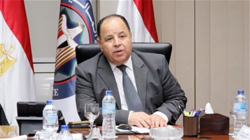 لموظفات الحكومة.. المالية تعتمد مواعيد مرتبات أبريل ومايو وتقسيم الصرف على 5 أيام