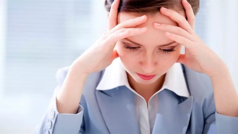 طبيب يُحذر الستات: 40 مرض في انتظارك بسبب الضغوط الحياتية.. فيديو