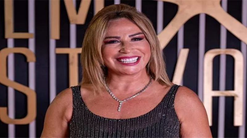 رد صادم من إيناس الدغيدي عن حالتها العاطفية.. فيديو