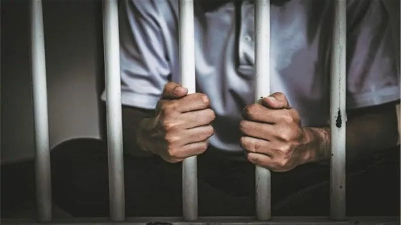هدية عيد الأم.. زوج يقتل زوجته أمام أولادها