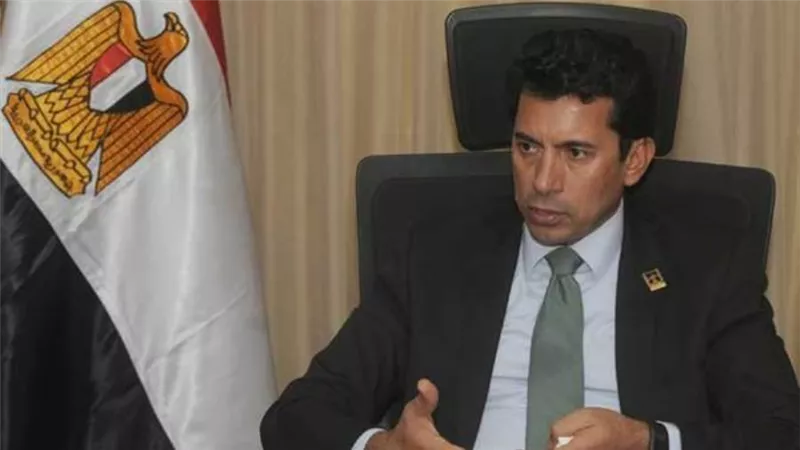 وزير الشباب والرياضة ينعى ضحايا حادث قطاري سوهاج