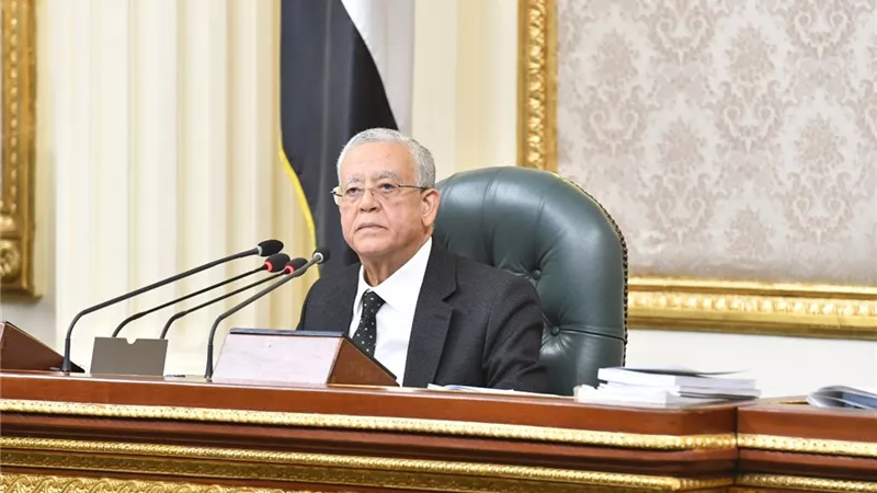 رئيس النواب ناعيًا ضحايا قطاري سوهاج: ننتظر نتائج التحقيقات 
